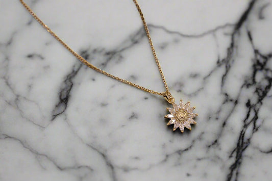 Turi Bloom Necklace - Gold